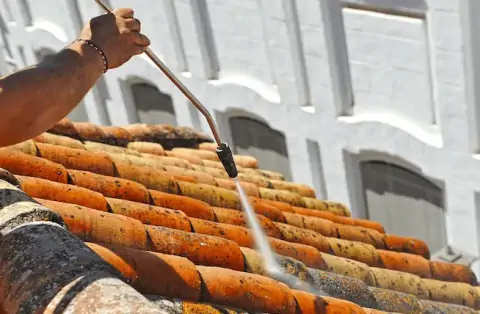 Nettoyage de toitures - Le Folgoët